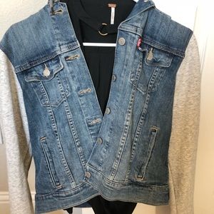 Cute Levi’s Jean Jacket